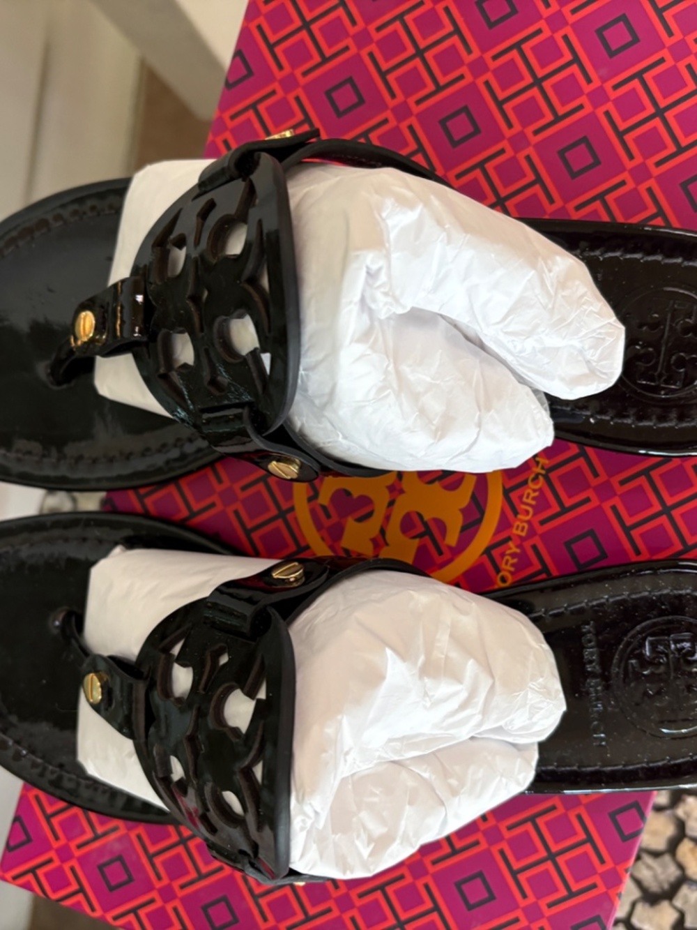 Tory Burch Black Patent Miller Sandals Women's Size 7.5 Excellent Condition - Picture 3 of 7